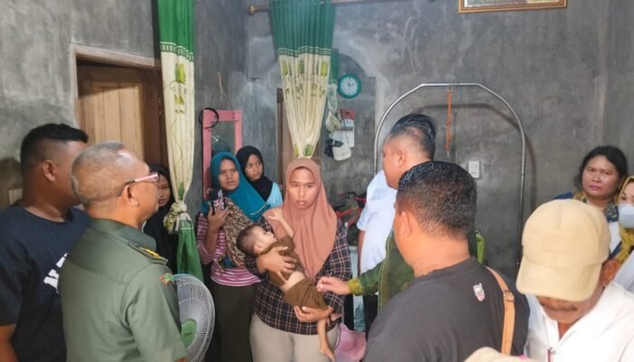 Difasilitasi LSM TKN Kenziro, Dikunjungi Wakil Ketua DPRD DS, Kodam I BB Bawa Arisha Zainaba Bayi Penderita Jantung Bocor Dan Kurang Gizi ke Rumkit Putri Hijau