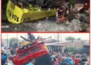 Truk Tangki Minyak Curah Terbalik, Warga Berebut Minyak Tumpah