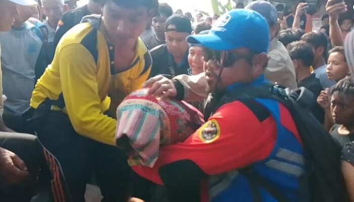 Setelah 24 Jam Terseret Arus Sungai, Dua Bocah Ditemukan Tak Bernyawa