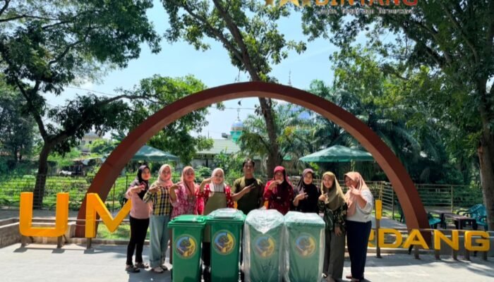 PALEM DAS Indonesia Salurkan Bantuan 4 Unit Tong Sampah Ke UMKM Center Deli Serdang